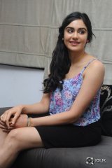 Adah Sharma Interview About Son Of Sathyamurthy Movie
